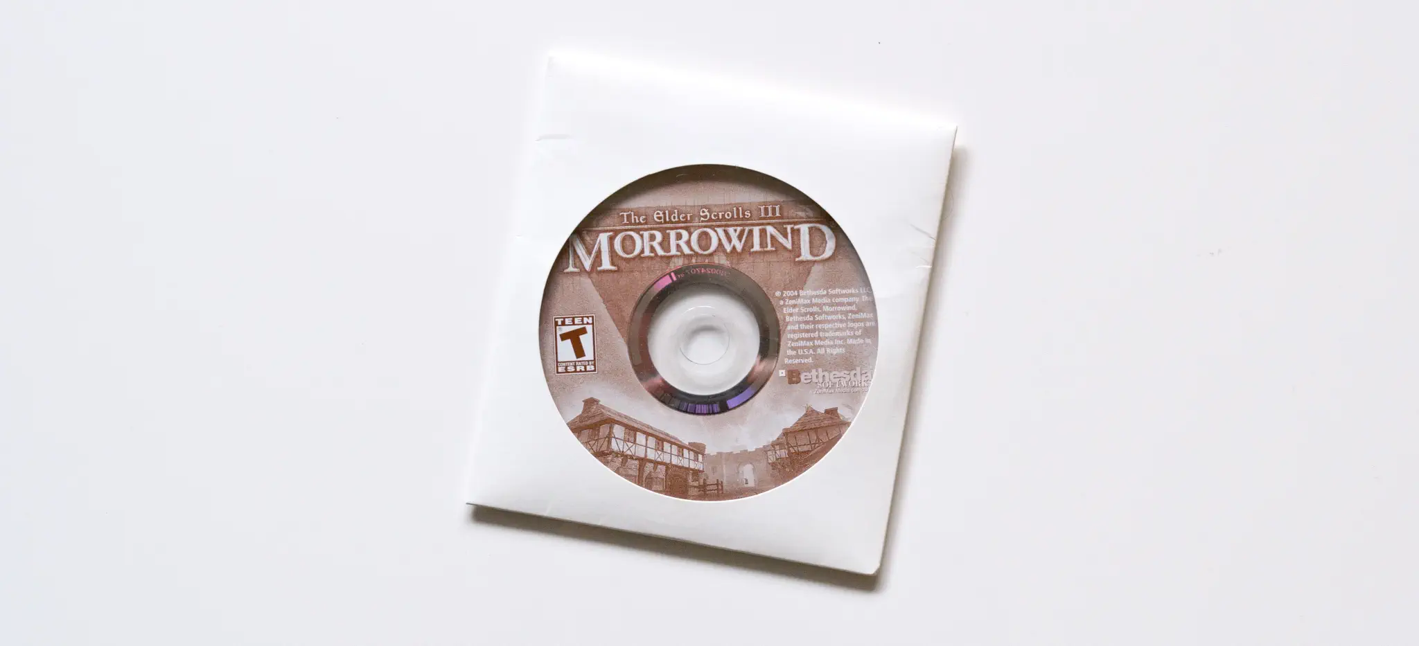 Photo of the content of The Elder Scrolls III: Morrowind (2004, PC, US); developed by Bethesda Game Studios, published by Bethesda Softworks LLC; Hi-res 3D box available at https://bigboxcollection.com