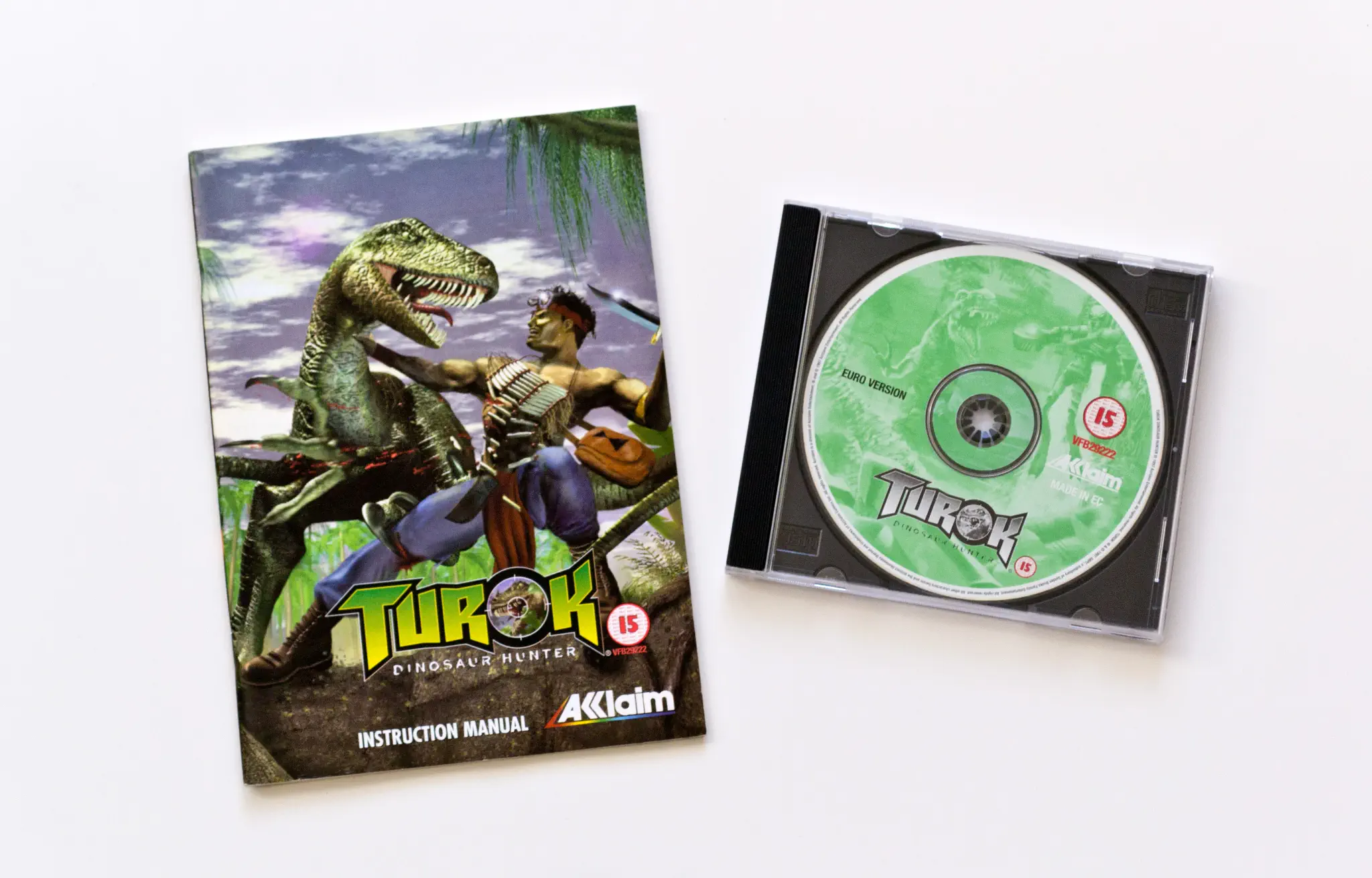 Photo of the content of Turok: Dinosaur Hunter (1997, PC, UK) Photo of the content of Turok: Dinosaur Hunter (1997, PC, UK); developed by Iguana Entertainment Incorporated, published by Acclaim Entertainment, Inc.; Hi-res 3D box available at https://bigboxcollection.com