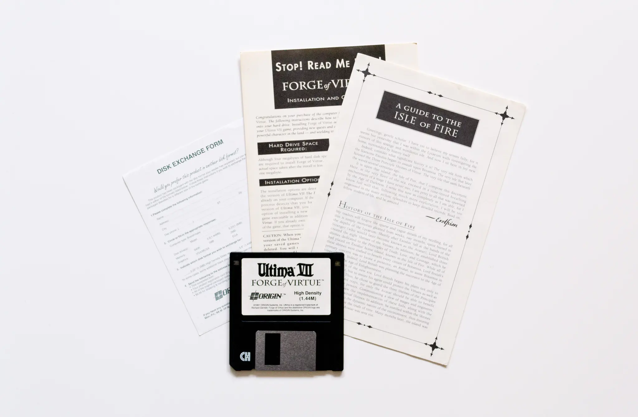 Photo of the content of Ultima VII: Forge of Virtue (1992, PC, US); developed by ORIGIN Systems, Inc., published by ORIGIN Systems, Inc.; Hi-res 3D box available at https://bigboxcollection.com