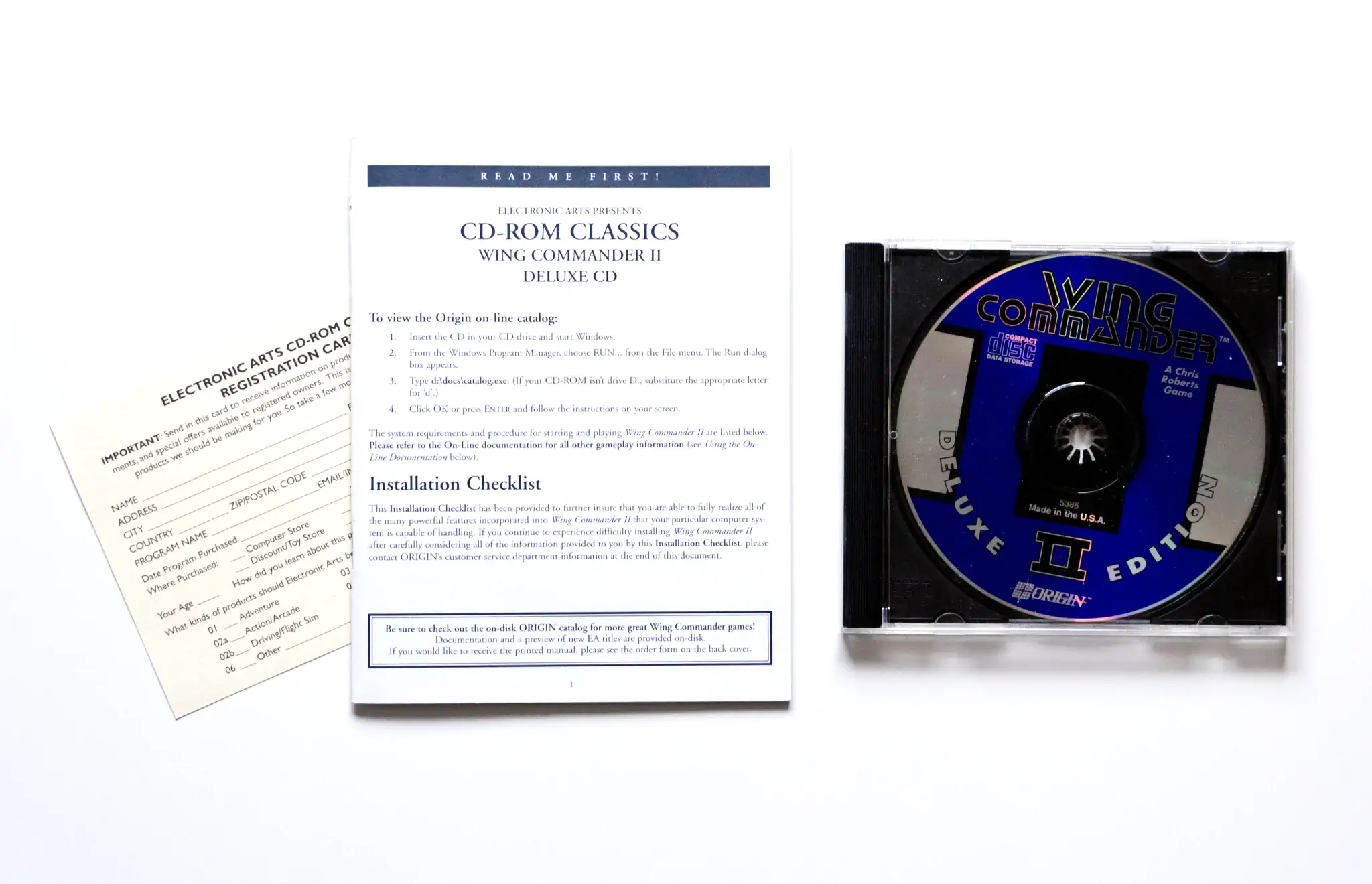 Photo of the content of Wing Commander II: Vengeance of the Kilrathi (1994, PC, US, Deluxe Edition (CD-ROM Classics)) Photo of the content of Wing Commander II: Vengeance of the Kilrathi (1994, PC, US, Deluxe Edition (CD-ROM Classics)); developed by ORIGIN Systems, Inc., published by Electronic Arts, Inc.; Hi-res 3D box available at https://bigboxcollection.com